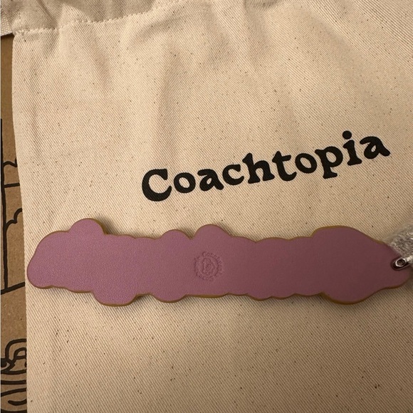 ❤️❤️❤️NWT Coach/coachtopia purse/Backpack keychain accessory ❤️❤️❤️ - Picture 7 of 8